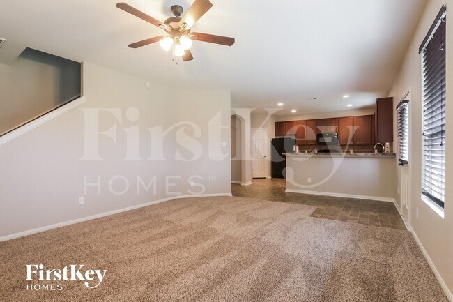 Foto del edificio - 2718 Briar Breeze Dr