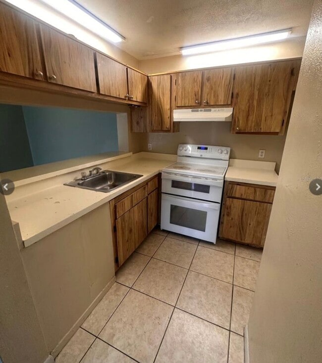Building Photo - 5213 Via Hacienda Circle Unit B308 Orlando...