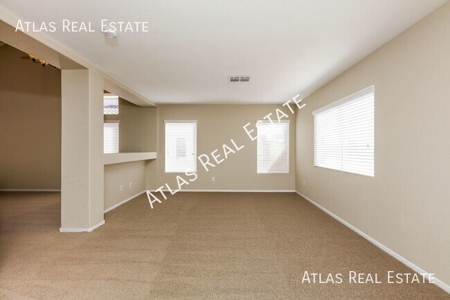 Building Photo - AVAILABLE NOW! | 4-Bedroom Home near W. An...