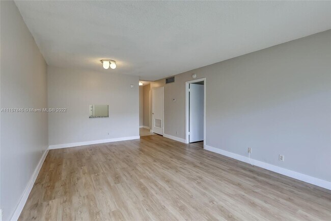 Building Photo - 4200 NW 3rd Ct