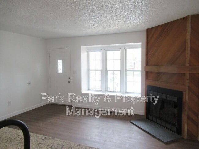 Foto del edificio - 9617 W Chatfield Ave
