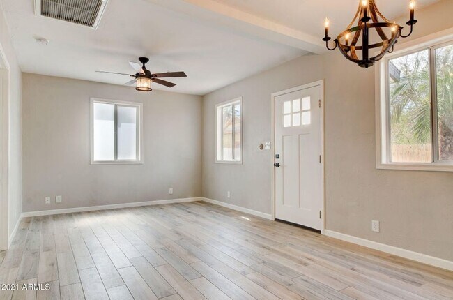 Foto del edificio - #1023-Maker-Clark