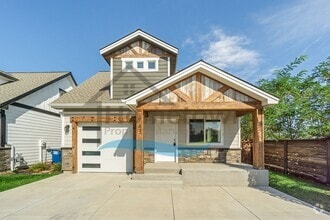 Building Photo - 743 E Alaina Ave