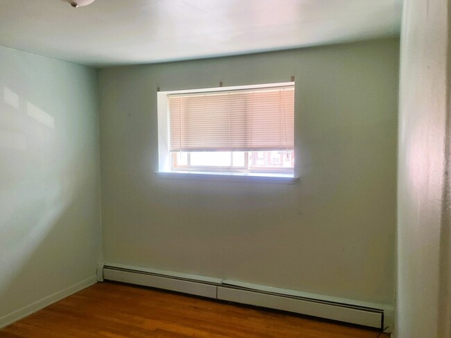 Building Photo - 17274 Bentler #51