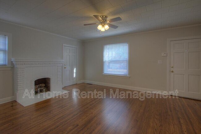 Foto del edificio - 1316 S Knoxville Ave