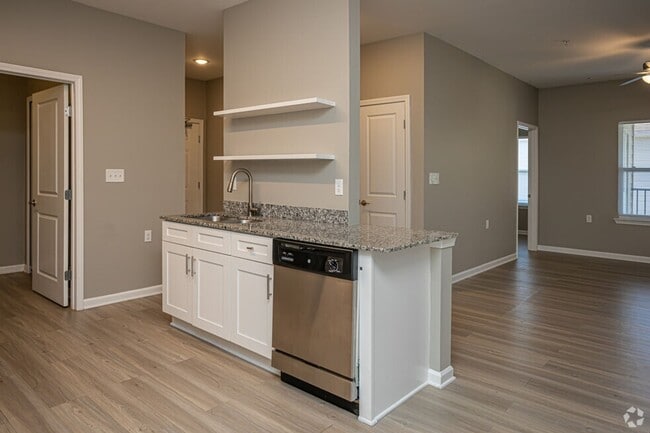 Building Photo - 4424 LA-22