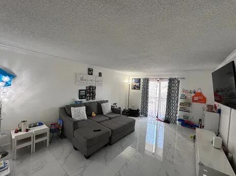 Foto del edificio - 6950 W 6th Ave