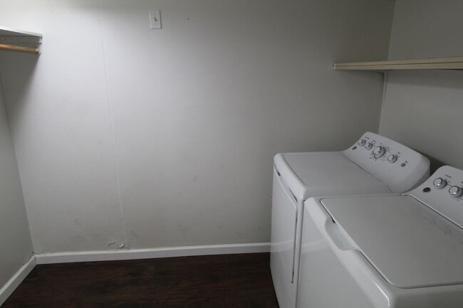 Foto del edificio - 18002 E Boone Ave