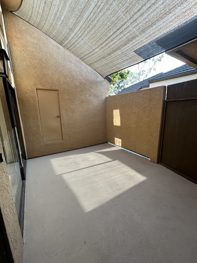 Private Patio - 16962 Westwood Ln