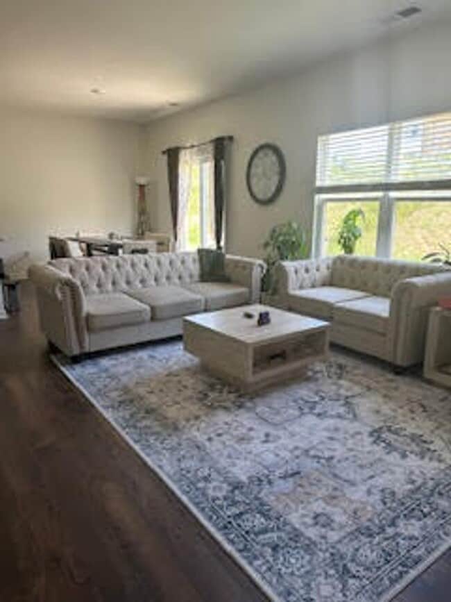 Building Photo - Knoxville 37932 - Beautiful New 5 bedroom,...