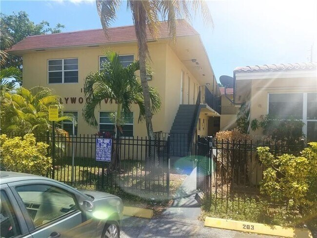 Foto del edificio - 1826 Johnson St