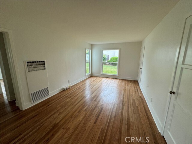 Building Photo - 4458 Linden Ave