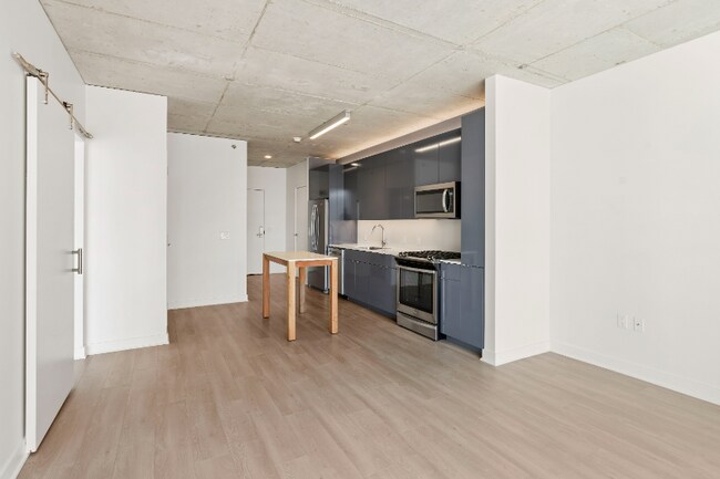 Foto del edificio - 301-339 W Illinois St