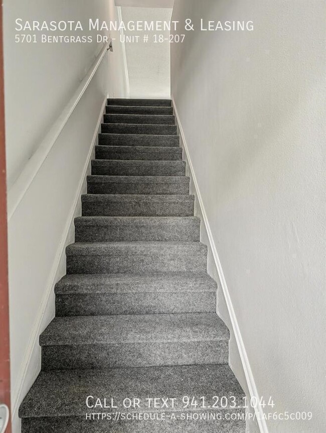 Building Photo - 5701 Bentgrass Dr