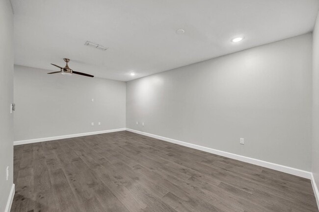 Photo - "Spacious 3-Bed, 3-Bath Townhouse with Elegant Hardwood Floors in Ocoee!"