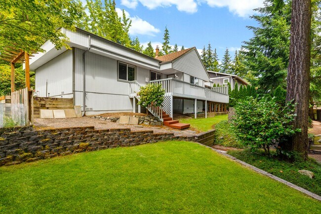 Building Photo - 3 Bedroom Rambler Kirkland Highlands