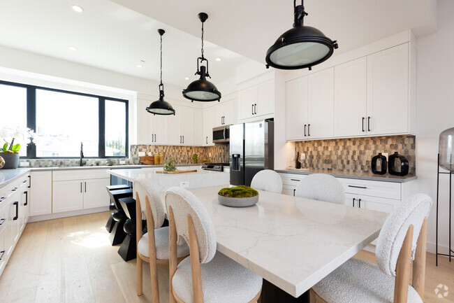 Foto del interior - Mid City Court Homes