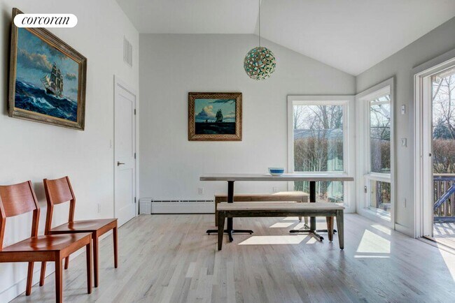 Foto del edificio - 35 Bayberry Ln