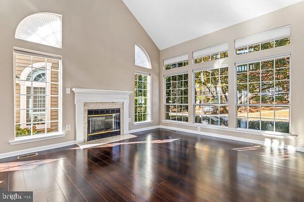 Foto del edificio - 412 Overlook Dr