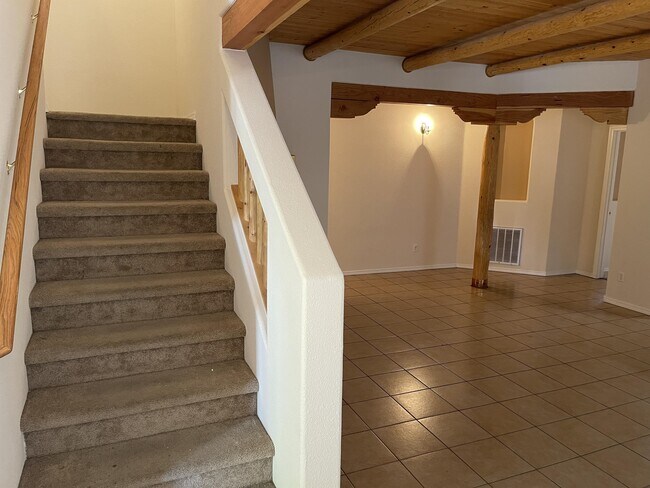 Foto del edificio - 1343 Mountain Vista Dr SE
