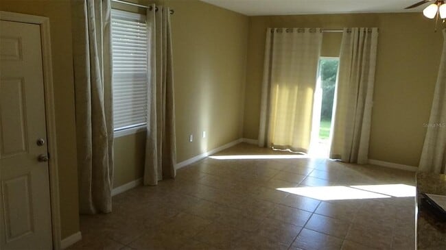 Building Photo - 1520 Scarlet Oak Loop