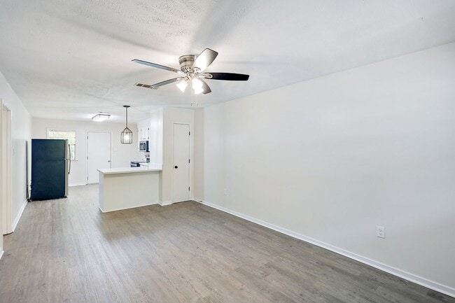 Interior Photo - Prescott