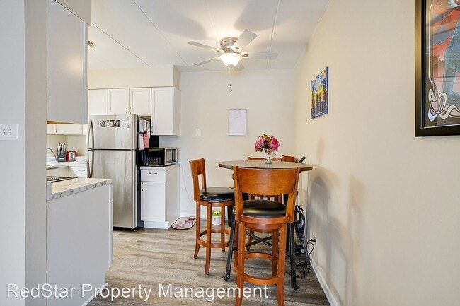 Building Photo - 7321 Sandalwood Dr