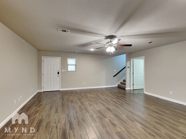 Foto del edificio - 728 Rolling Terrace Cir