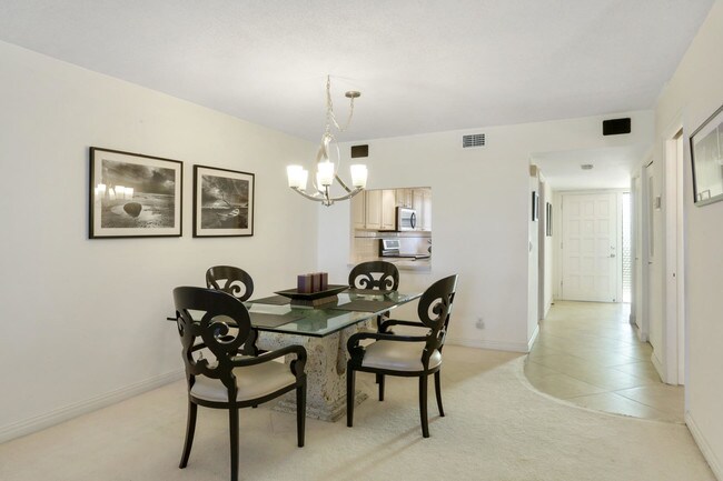 Building Photo - 44  Yacht Club Drive 409