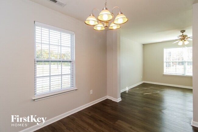 Building Photo - 5407 Silverbrook Dr