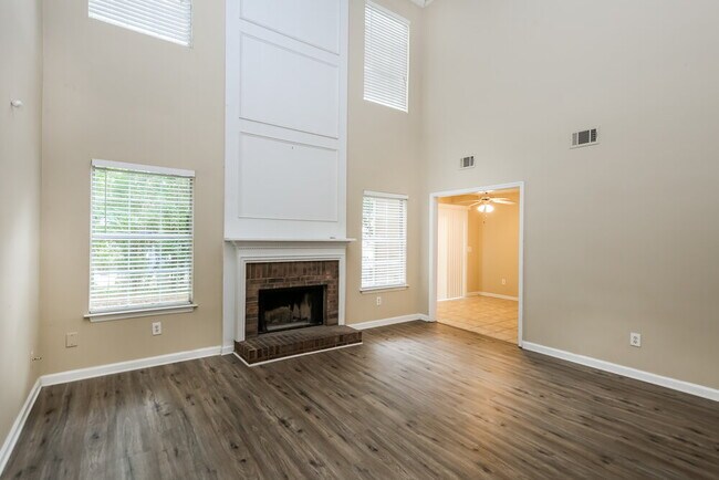 Foto del edificio - 3532 Quiet Creek Ct SW