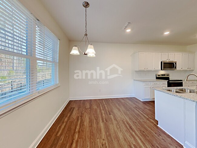 Foto del edificio - 3252 Brierhill Road