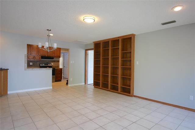 Foto del edificio - 3516 Lakeside Dr