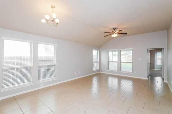 Foto del edificio - 18919 Hartford Falls Ln