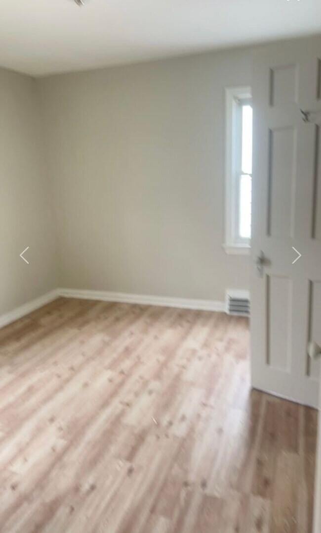 Building Photo - 3/1 Bungalow