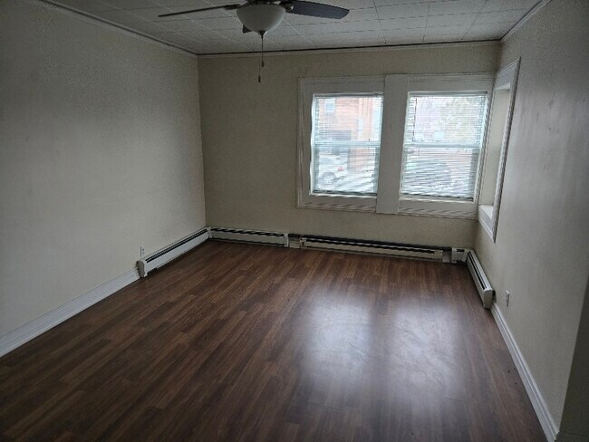 Foto del edificio - 220 4th St NE