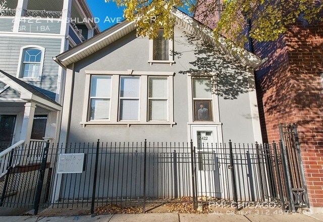 Foto principal - 2422 N Ashland Ave