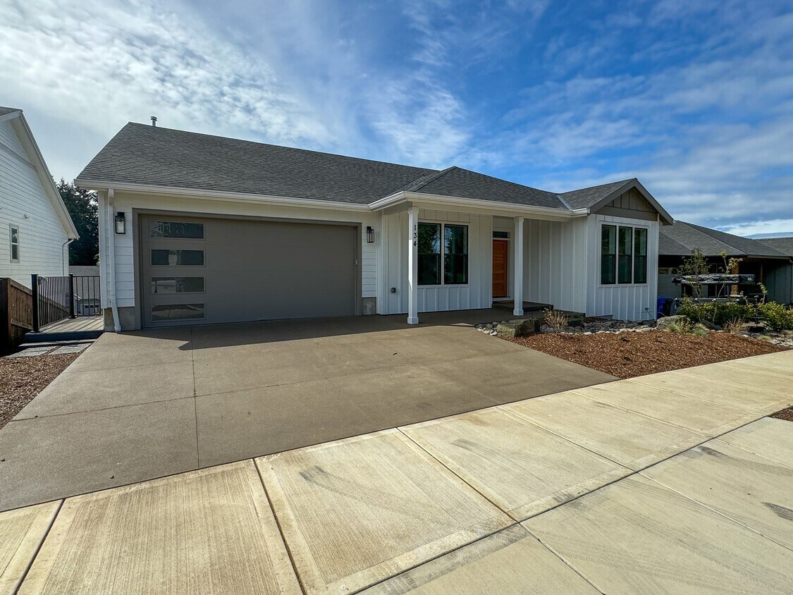 NEW CONSTRUCTION! Beautiful Home in Salem... - NEW CONSTRUCTION! Beautiful Home  in Salem...