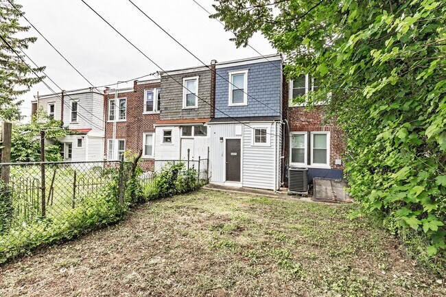 Building Photo - 3 bedroom, 1 bathroom home in City of Wilmington