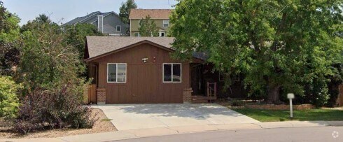 Front Exterior - 2352 S Braun Way