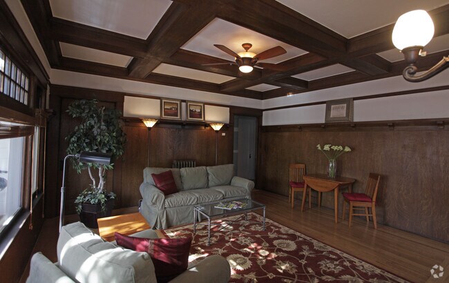 Building Photo - 251 Middlefield Rd