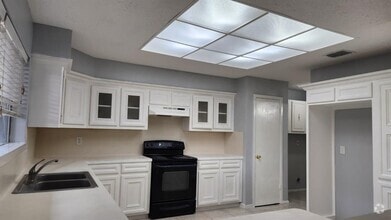 Building Photo - 22306 Woodrose Dr