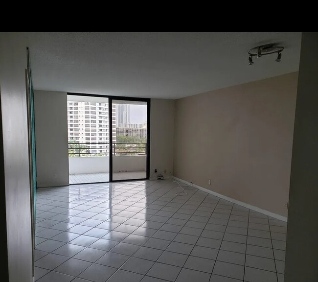 Building Photo - 500 Three Islands Blvd