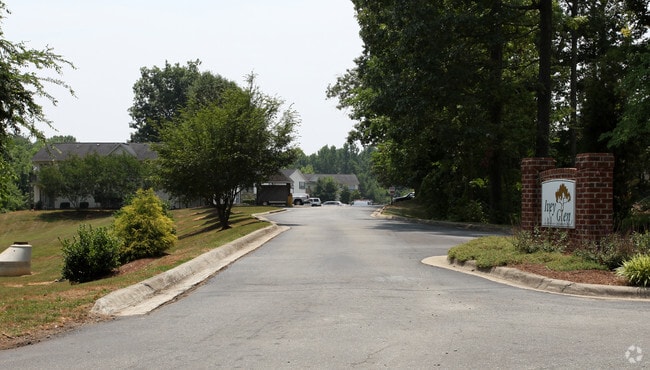 Building Photo - Ivey Glen Apartment Community