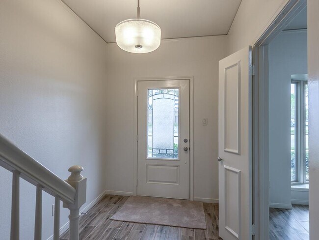 Foto del edificio - 14703 Barryknoll Ln