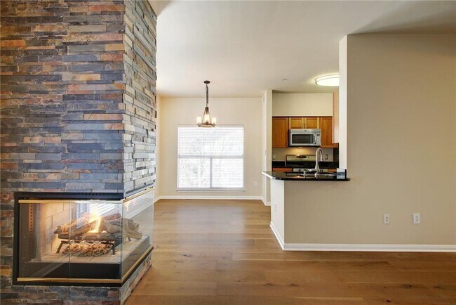 Foto del edificio - 2209 Hancock Dr