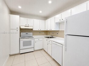 Building Photo - 4384 NW 9th Ave