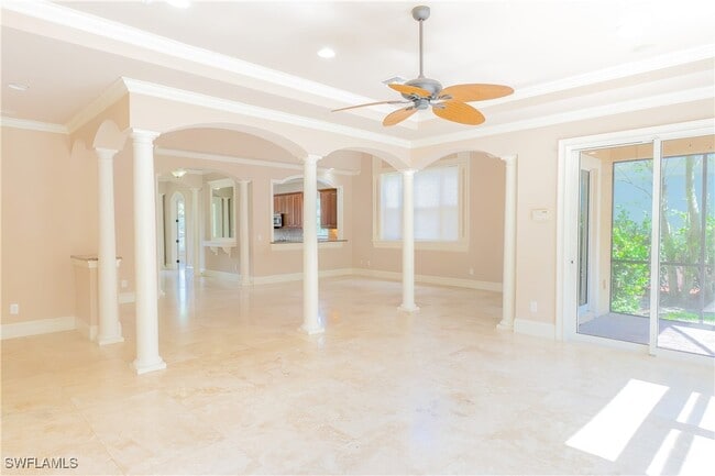 Building Photo - 2915 Coco Lakes Dr