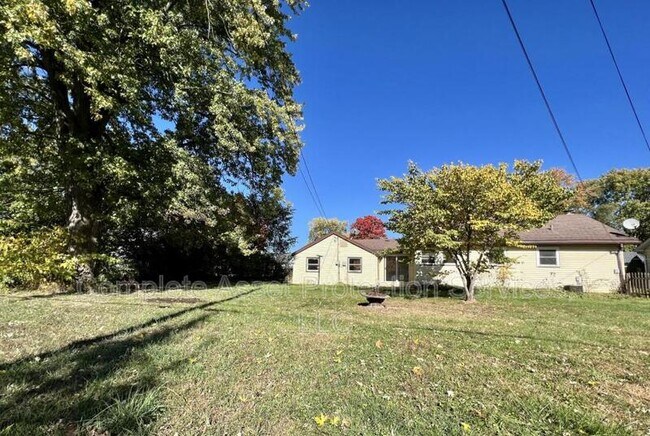 Building Photo - 431 Fairmount Rd