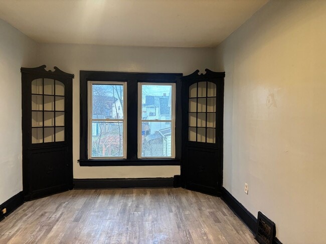 Building Photo - 4008 Ardmore Ave